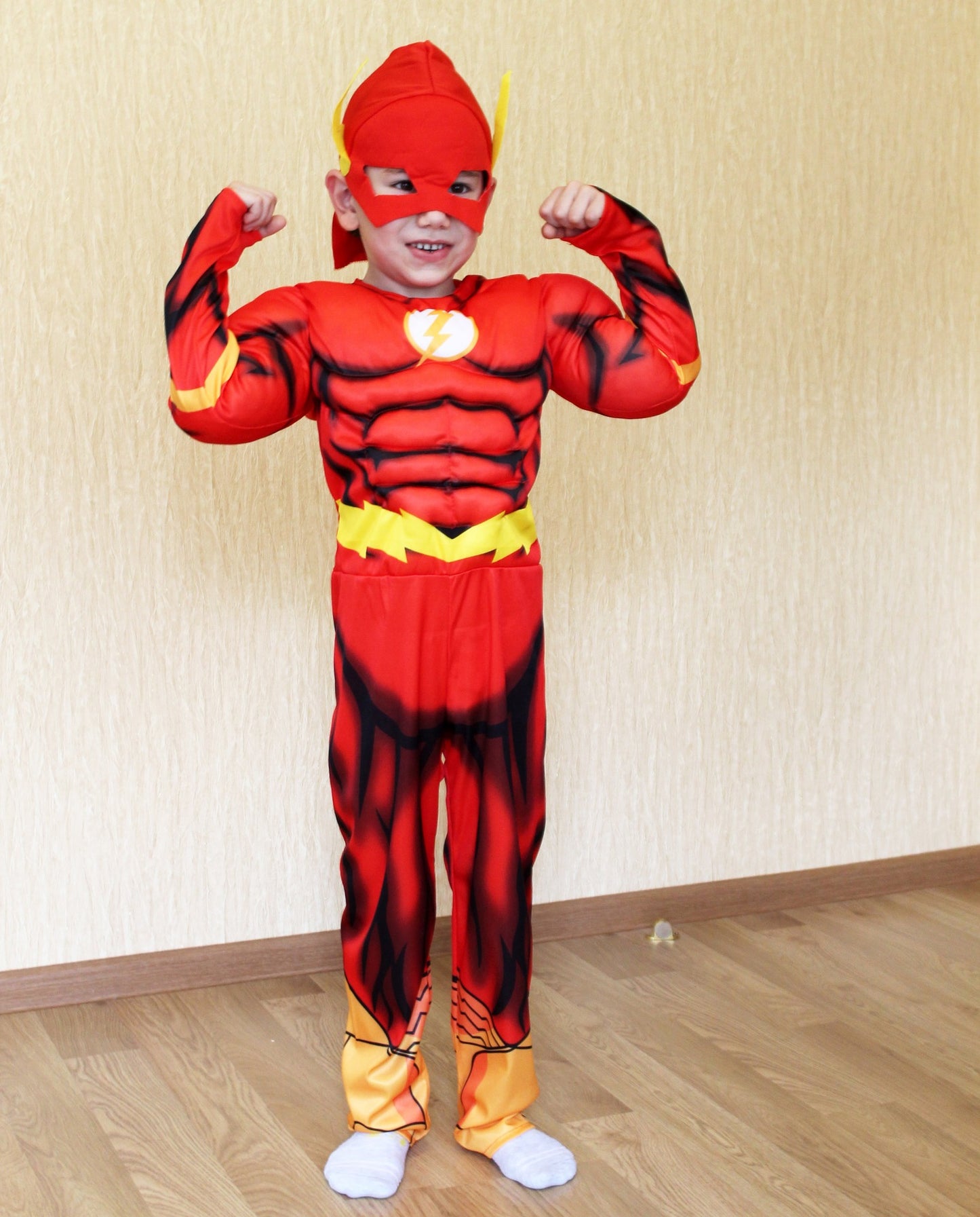 DC Super hero The Flash Children Costume Set (Muscular style ) for Large only